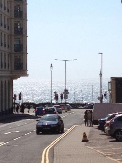 Two Top Central Beach Studios - Also Separate Spa Cabin And Watersports Brighton Rom bilde
