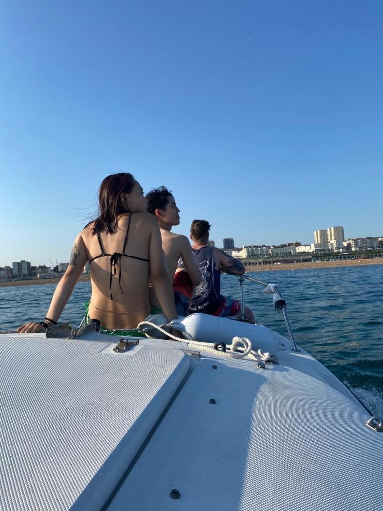 Two Top Central Beach Studios - Also Separate Spa Cabin And Watersports Brighton Eksteriør bilde